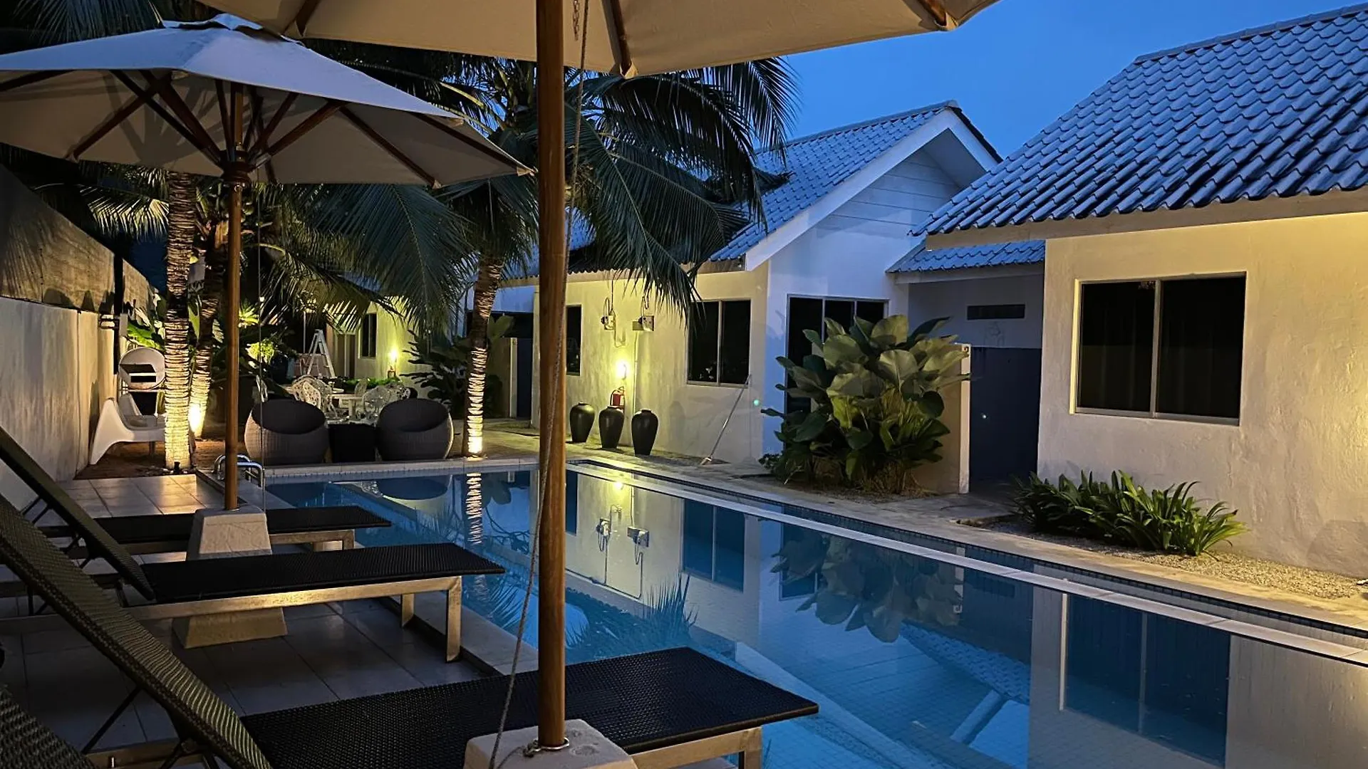 The Fint Hus Villa Pantai Cenang  Casa di campagna Pantai Cenang (Langkawi)